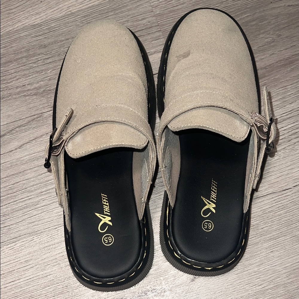 Tan Women’s Clogs